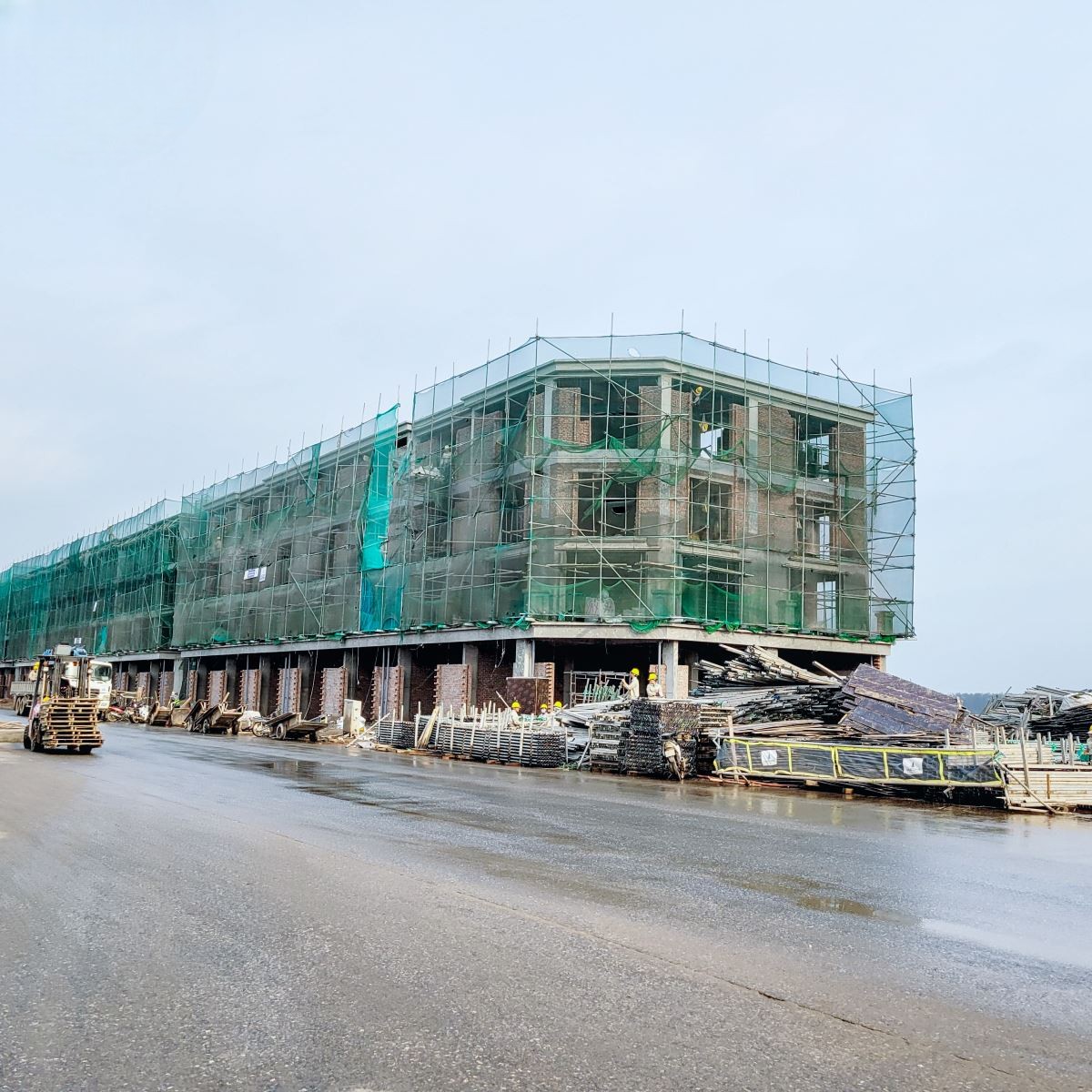 Cập nhật tiến độ Vinhomes Royal Island mới nhất.