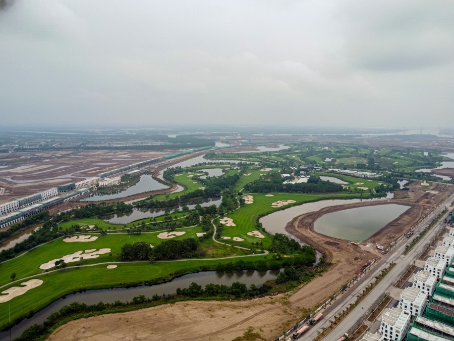 Cập nhật tiến độ Vinhomes Royal Island mới nhất.